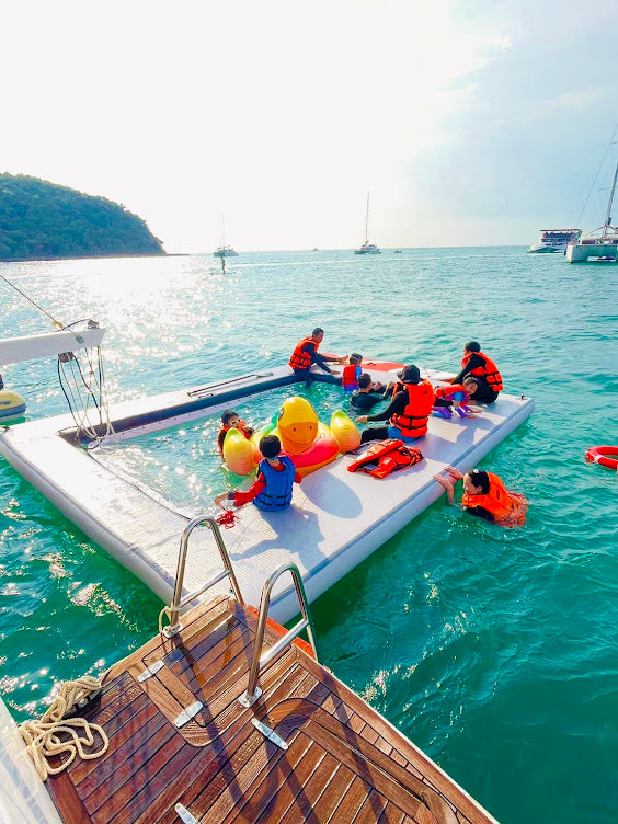 เรือคาตามารันมอเตอร์ขนาด 48 ฟุต