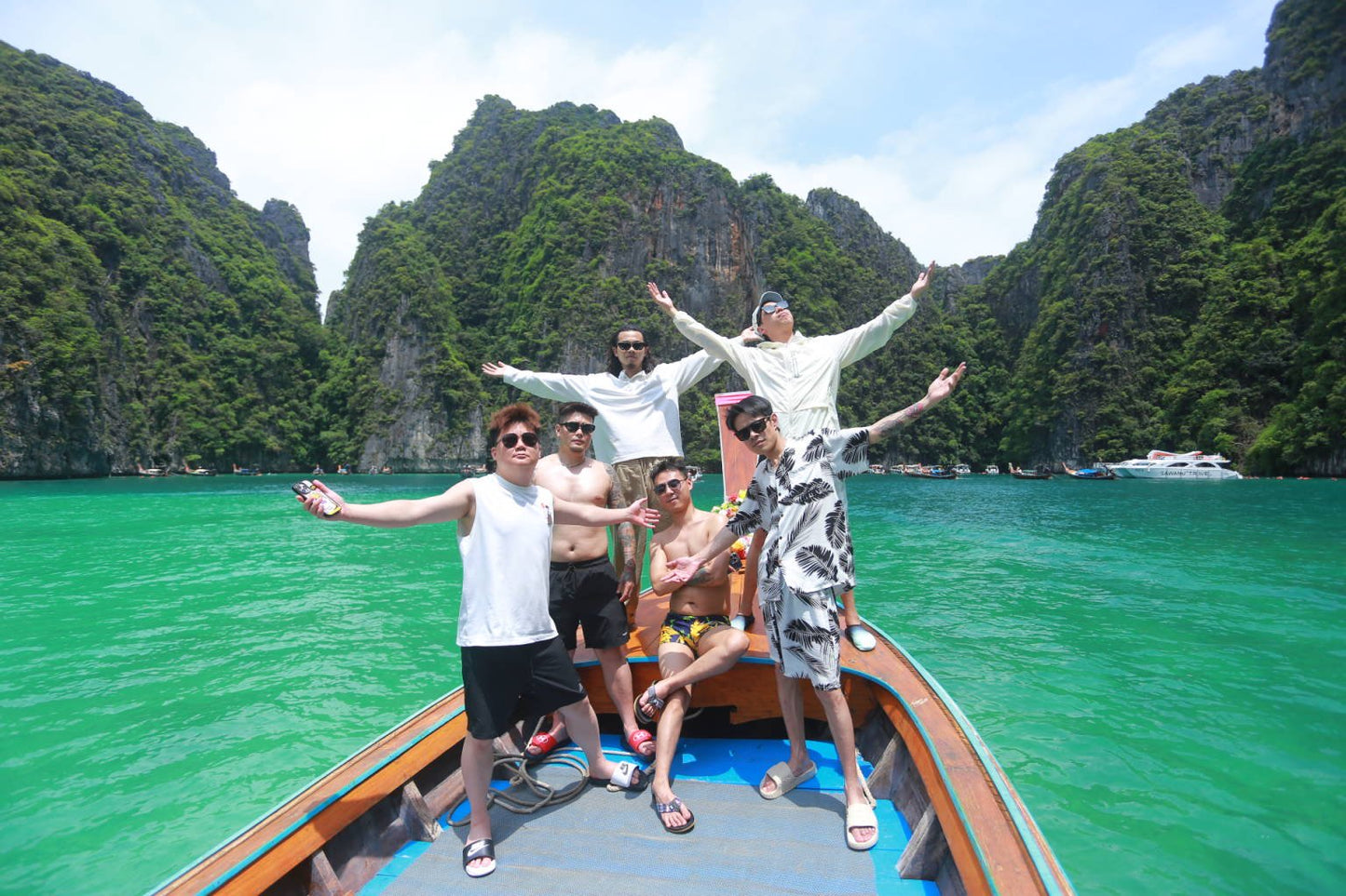 42-foot motor catamaran MC042