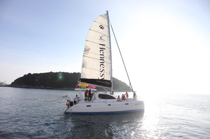Hennessy, 40-foot catamaran