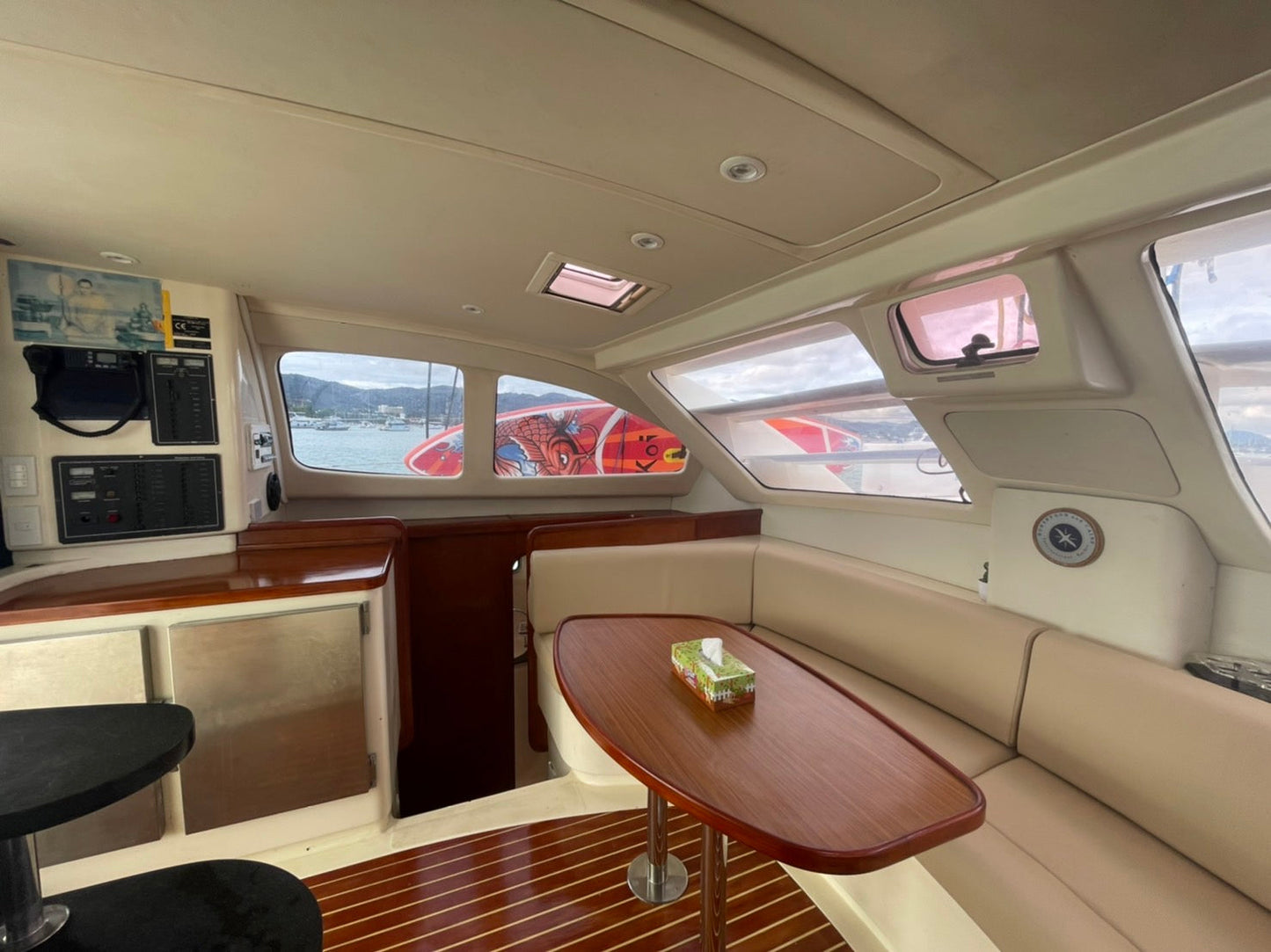 Hennessy, 40-foot catamaran