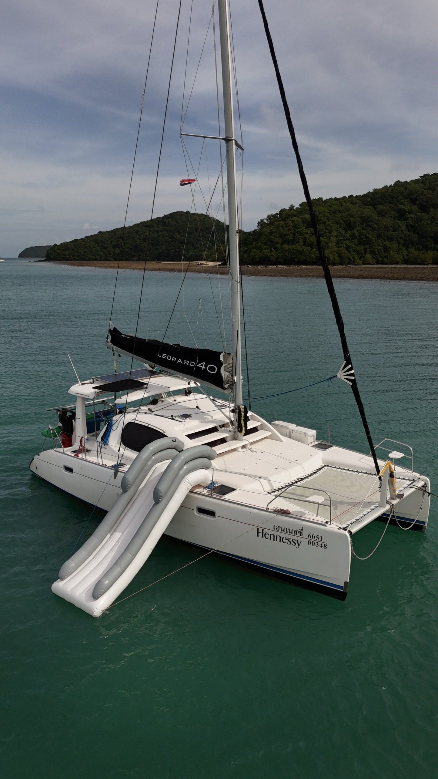 Hennessy, 40-foot catamaran