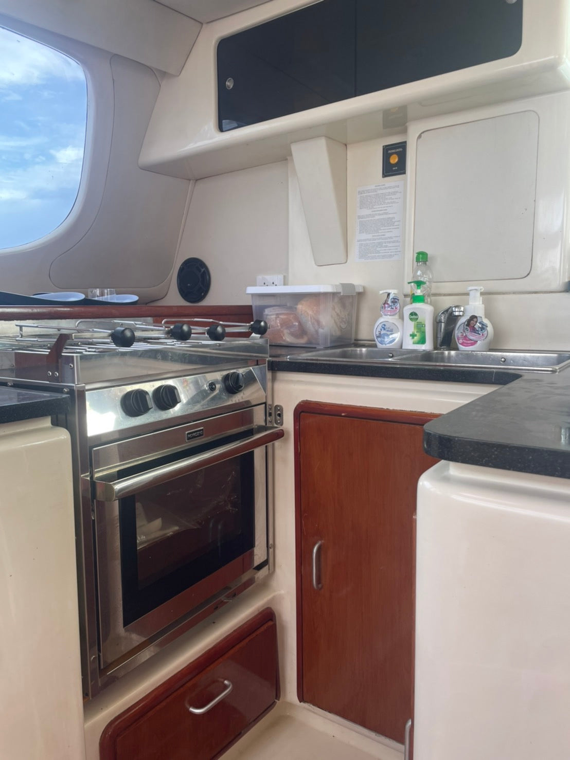 Hennessy, 40-foot catamaran