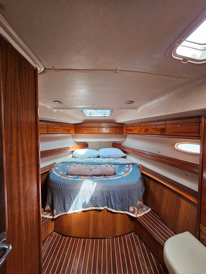 Isabella, 41-foot yacht