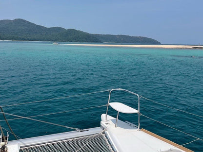 เรือคาตามารันใบเรือขนาด 40 ฟุต