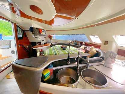 Zoe: 46-foot catamaran