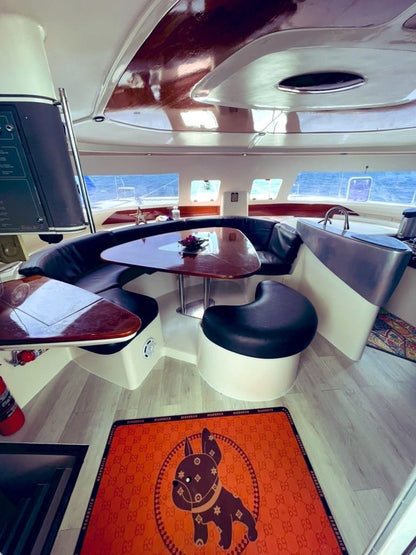 Zoe: 46-foot catamaran